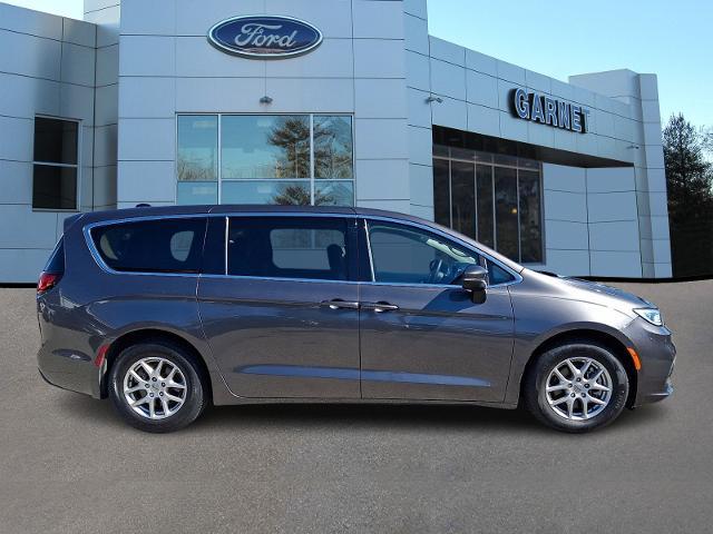 2023 Chrysler Pacifica - $19,500