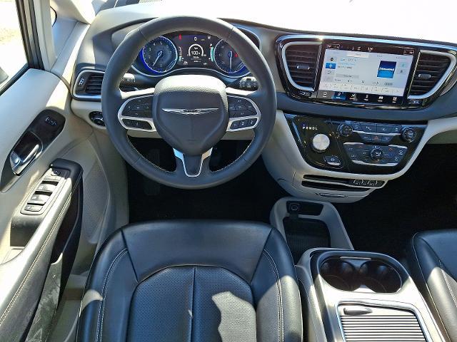 2023 Chrysler Pacifica - $19,500