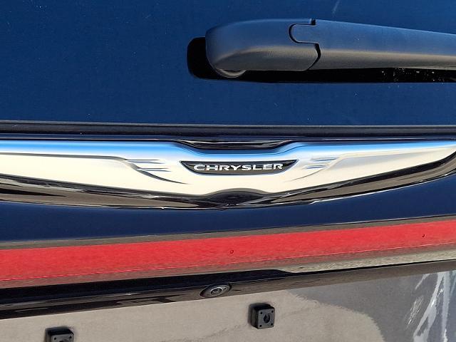 2023 Chrysler Pacifica - $19,500