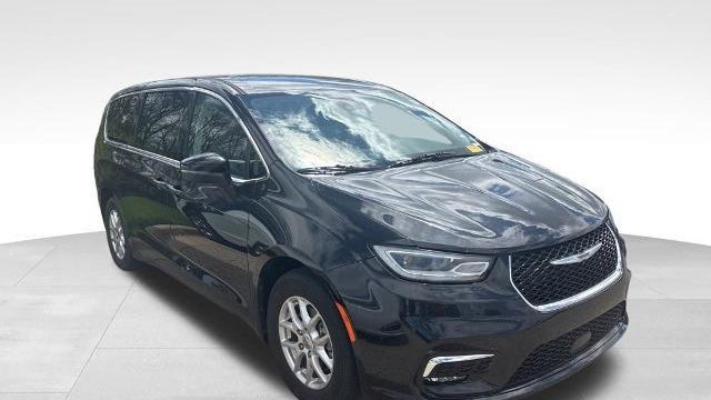 Preowned 2023 Chrysler Pacifica Touring L for Sale