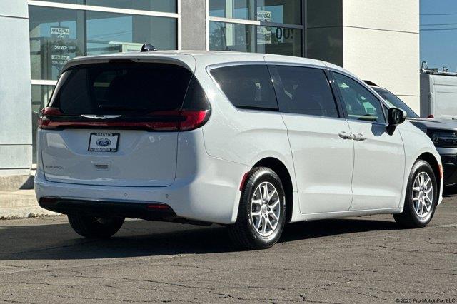 2023 Chrysler Pacifica - $19,400