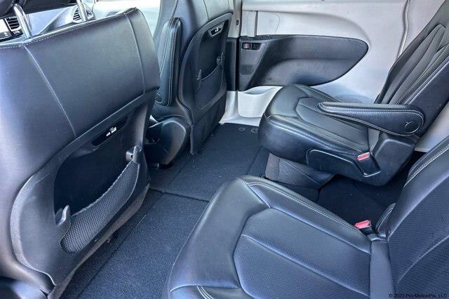 2023 Chrysler Pacifica - $19,400