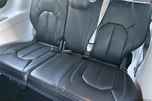 2023 Chrysler Pacifica - $19,400