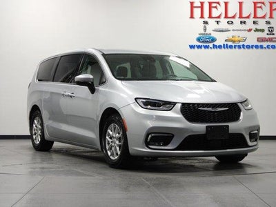 2023 Chrysler Pacifica Touring L 4DR Mini-Van