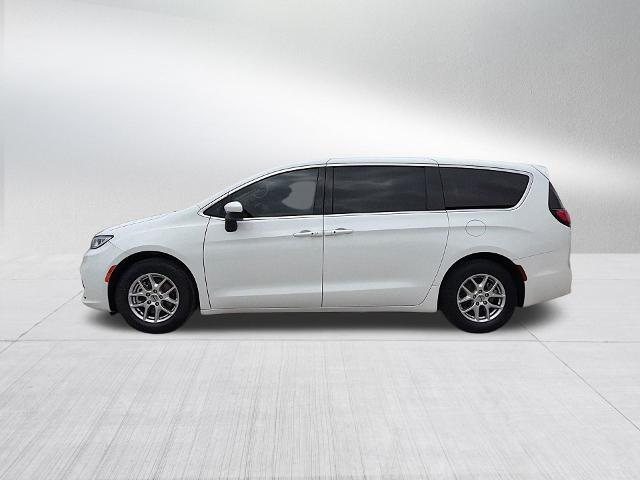 2023 Chrysler Pacifica - $21,557