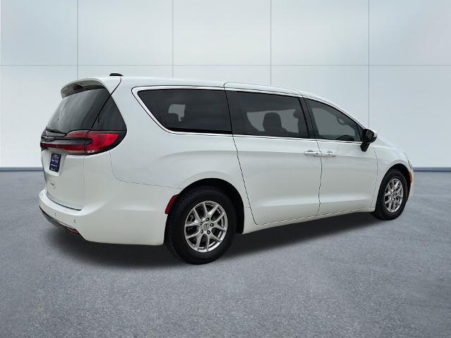 2023 Chrysler Pacifica - $17,290