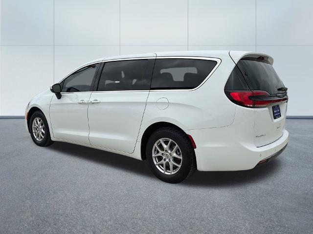 2023 Chrysler Pacifica - $17,290