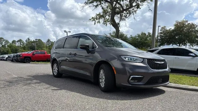 Preowned 2023 Chrysler Pacifica Touring L for Sale
