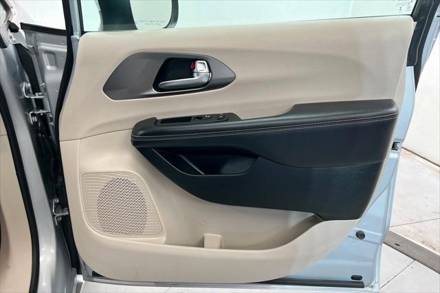 2023 Chrysler Pacifica - $17,999