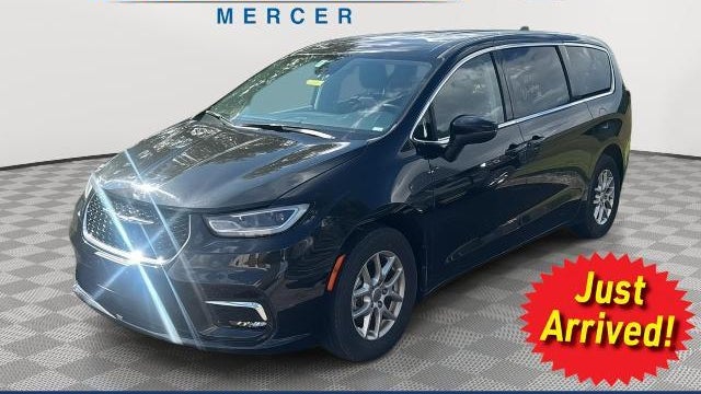 Preowned 2023 Chrysler Pacifica Touring L for Sale