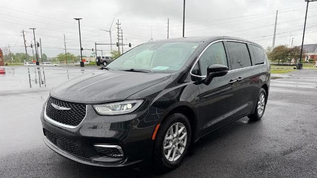 Preowned 2023 Chrysler Pacifica Touring L for Sale