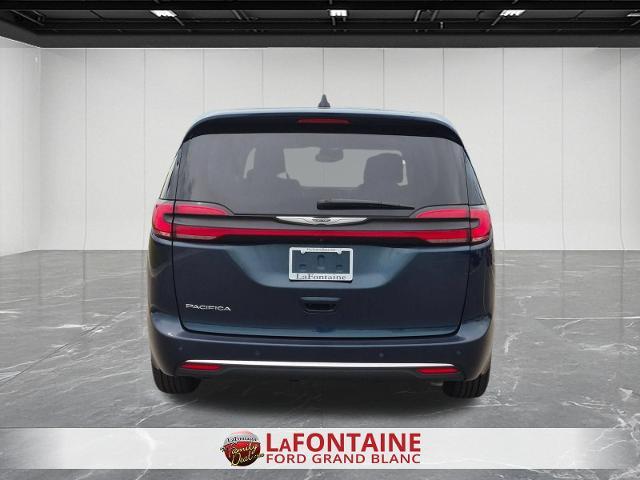 2023 Chrysler Pacifica - $22,000