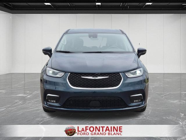 2023 Chrysler Pacifica - $22,000