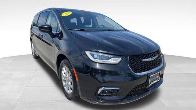 Preowned 2024 Chrysler Pacifica Touring L for Sale