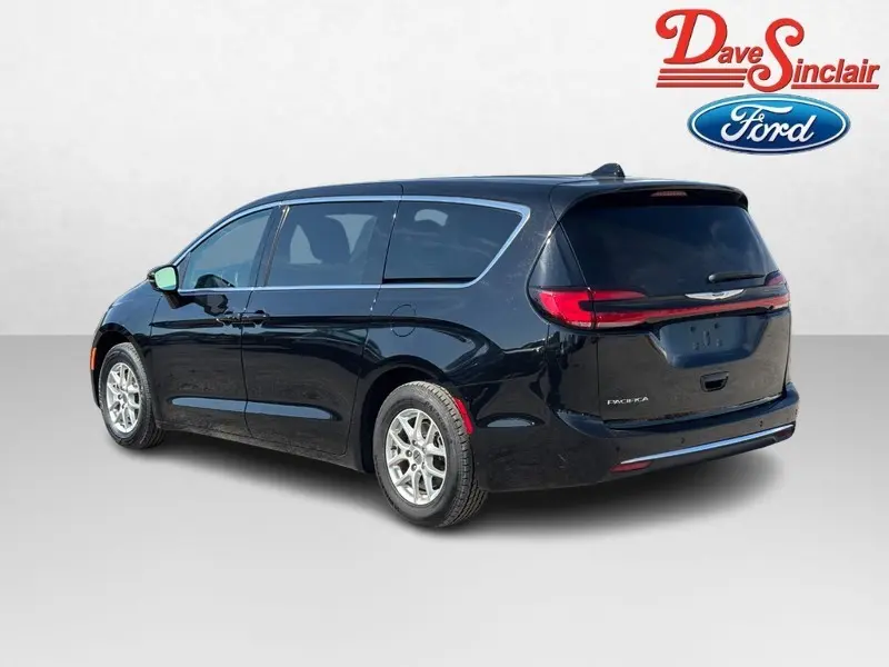 2024 Chrysler Pacifica - $24,995
