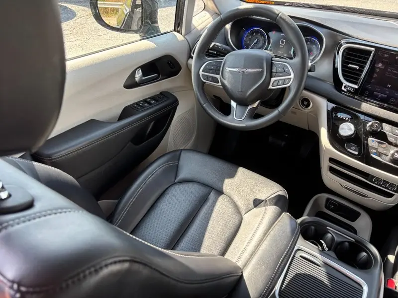 2024 Chrysler Pacifica - $24,995