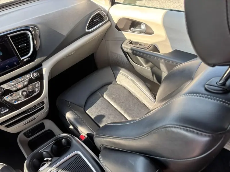 2024 Chrysler Pacifica - $24,995