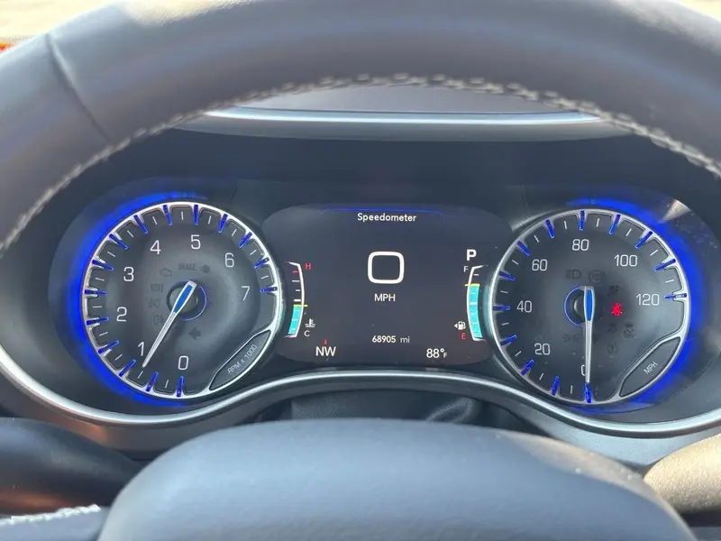 2024 Chrysler Pacifica - $24,995