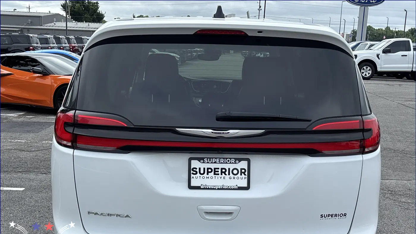 2024 Chrysler Pacifica Touring L