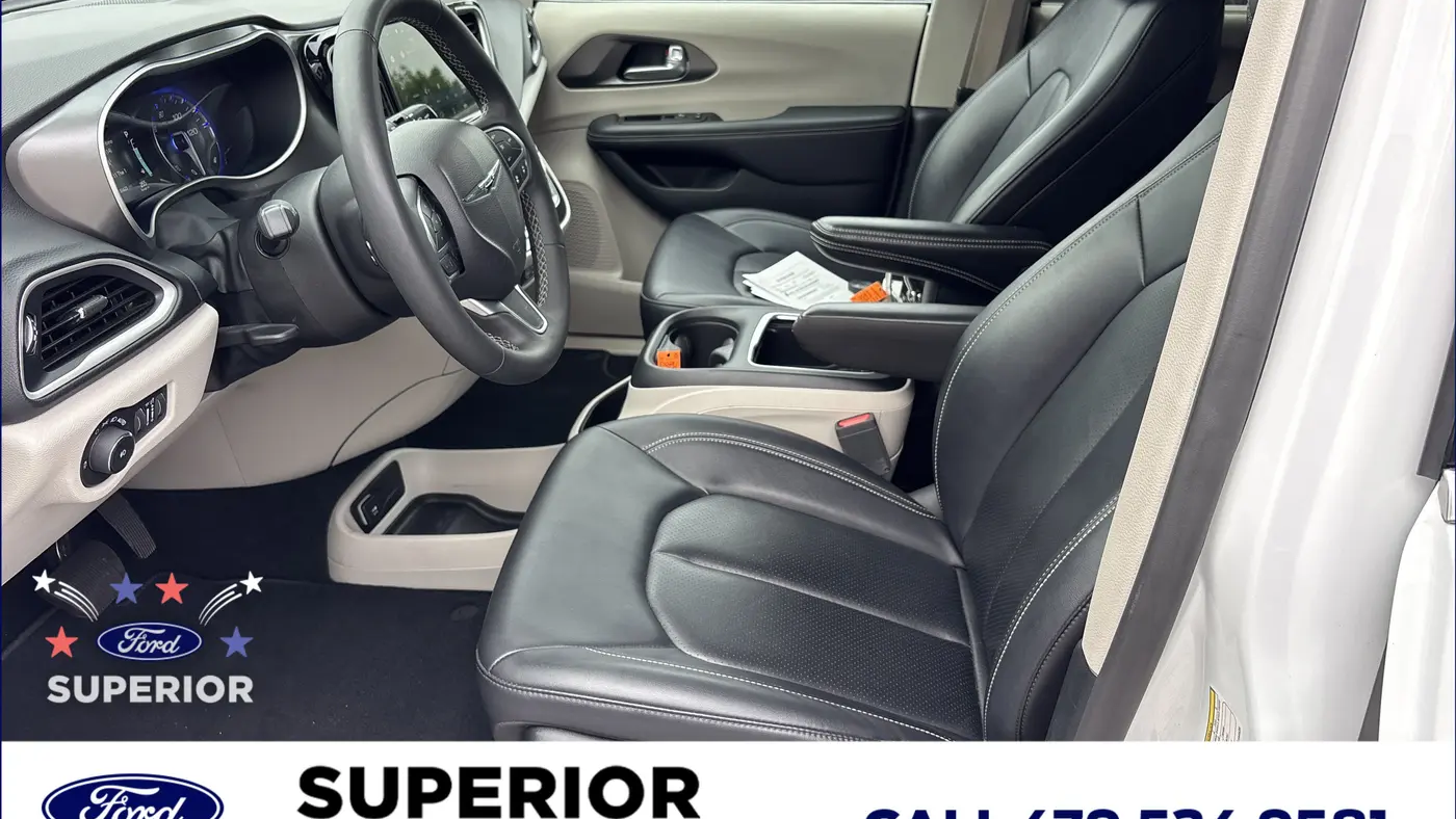 2024 Chrysler Pacifica Touring L