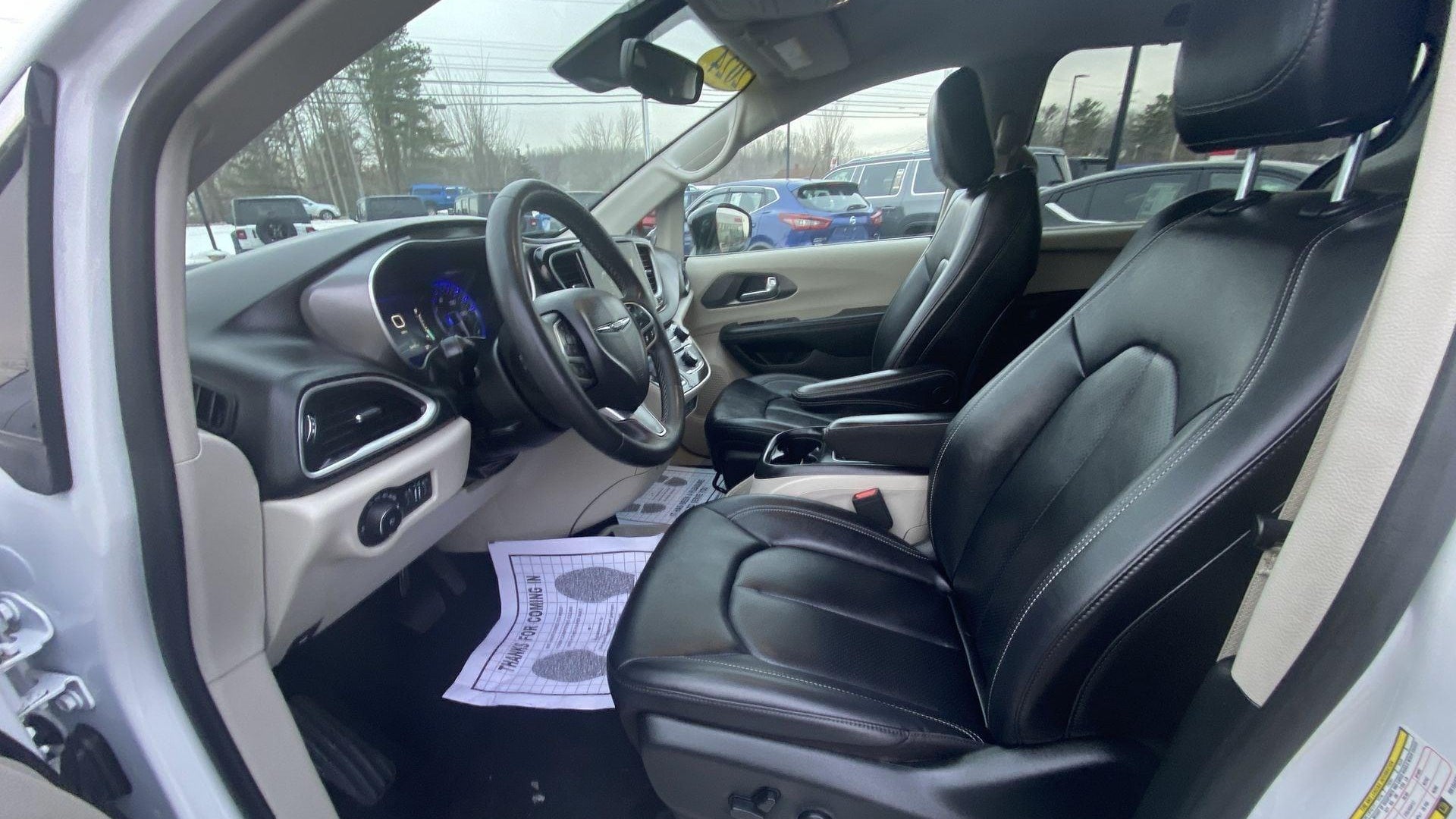 2024 Chrysler Pacifica Touring L