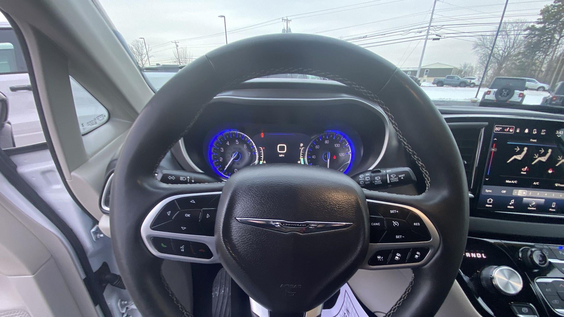 2024 Chrysler Pacifica Touring L