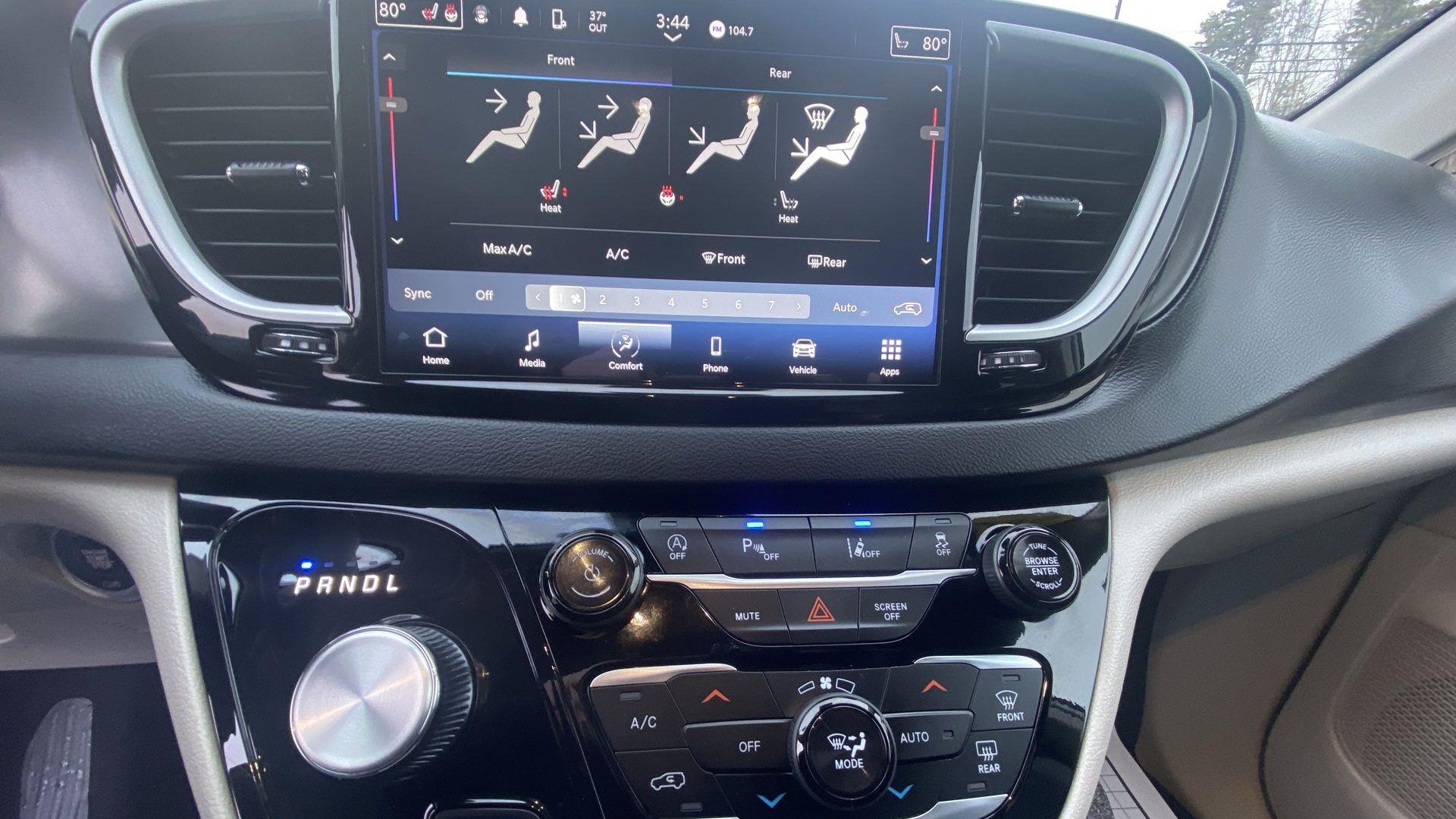 2024 Chrysler Pacifica Touring L