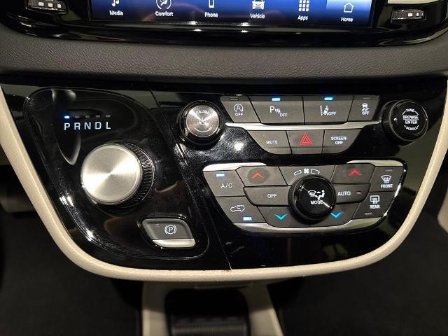 2024 Chrysler Pacifica - $21,501