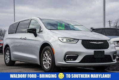 Photo of a 2024 Chrysler Pacifica Touring L 4DR Mini-Van for sale