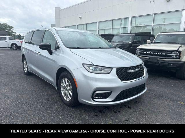2024 Chrysler Pacifica - $22,494