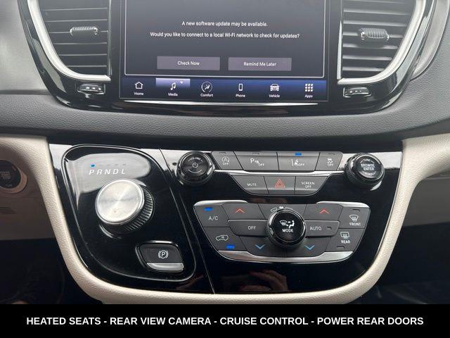 2024 Chrysler Pacifica - $22,494