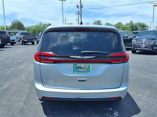 2024 Chrysler Pacifica - $18,774