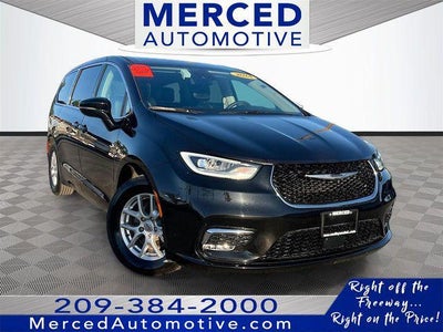 Photo of a 2024 Chrysler Pacifica Touring L 4DR Mini-Van for sale