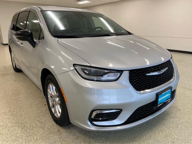 2024 Chrysler Pacifica - $26,414