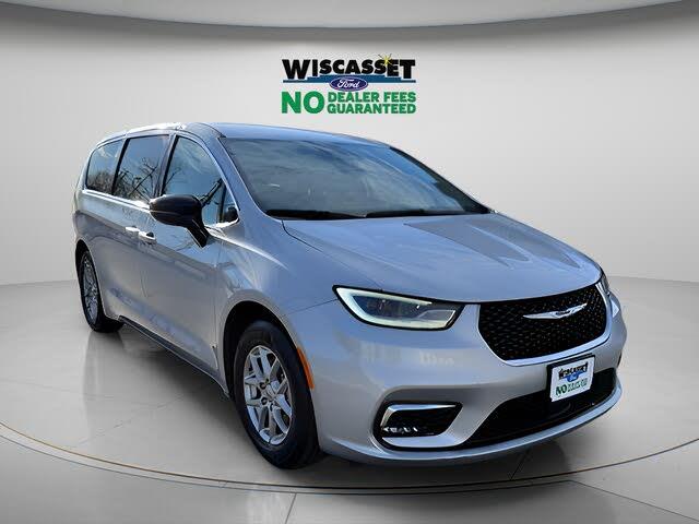 2024 Chrysler Pacifica - $23,995