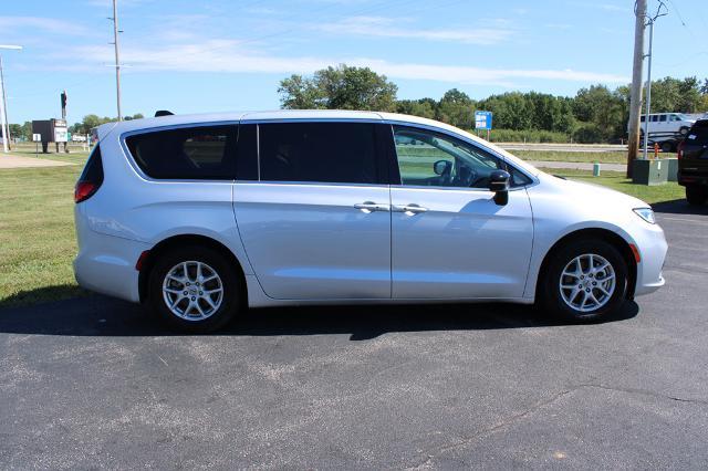 2024 Chrysler Pacifica - $20,500
