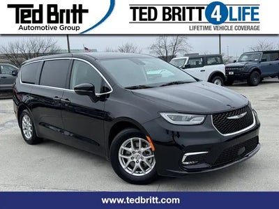 Photo of a 2024 Chrysler Pacifica Touring L 4DR Mini-Van for sale