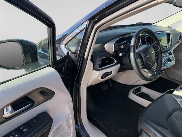 2024 Chrysler Pacifica - $24,077