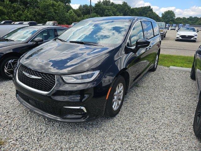 2025 Chrysler Pacifica - $27,677