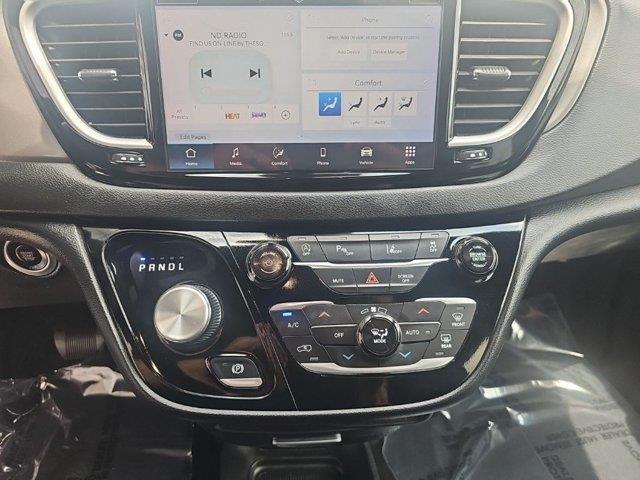 2025 Chrysler Pacifica - $24,998