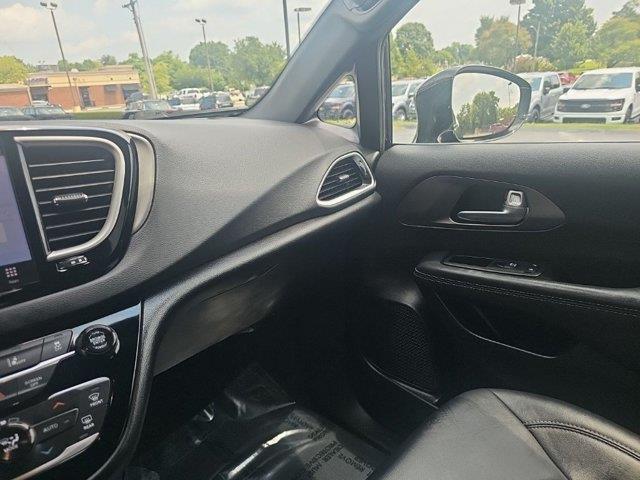 2025 Chrysler Pacifica - $24,998