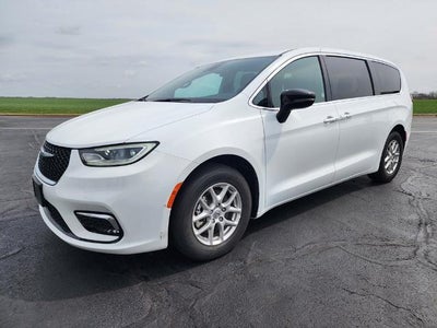 2025 Chrysler Pacifica Select 4DR Mini-Van