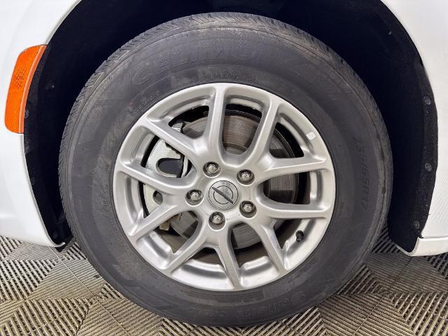2025 Chrysler Pacifica - $21,500