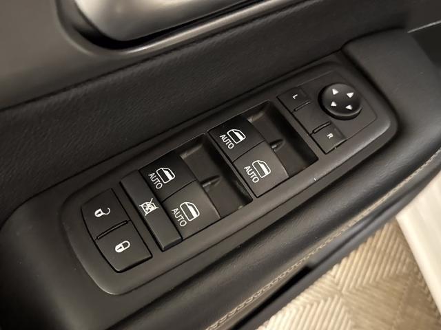 2025 Chrysler Pacifica - $21,500