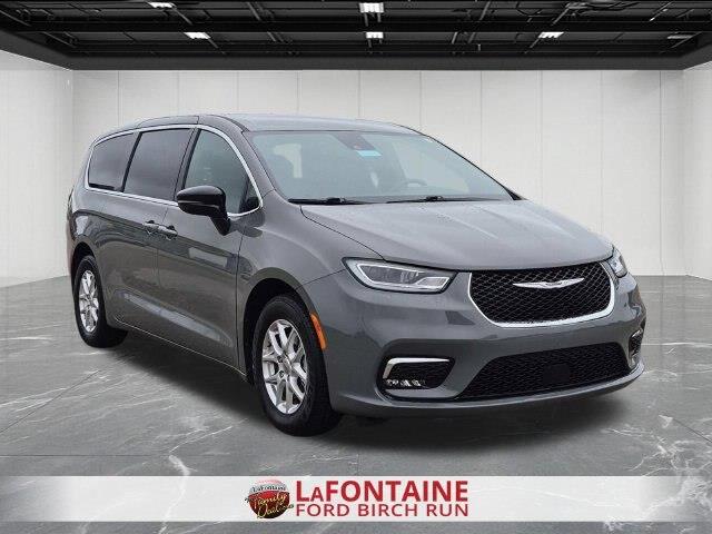 2025 Chrysler Pacifica - $22,868