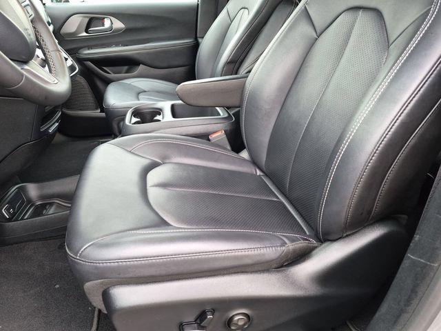 2025 Chrysler Pacifica - $22,868