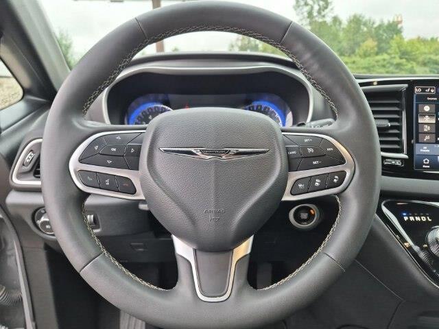 2025 Chrysler Pacifica - $22,868