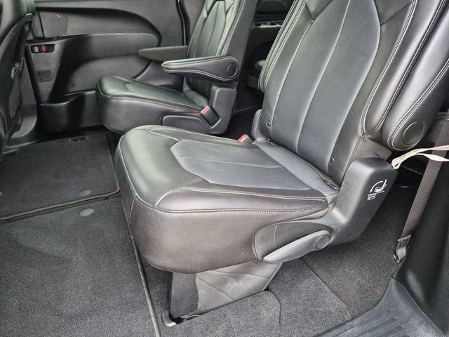 2025 Chrysler Pacifica - $22,868
