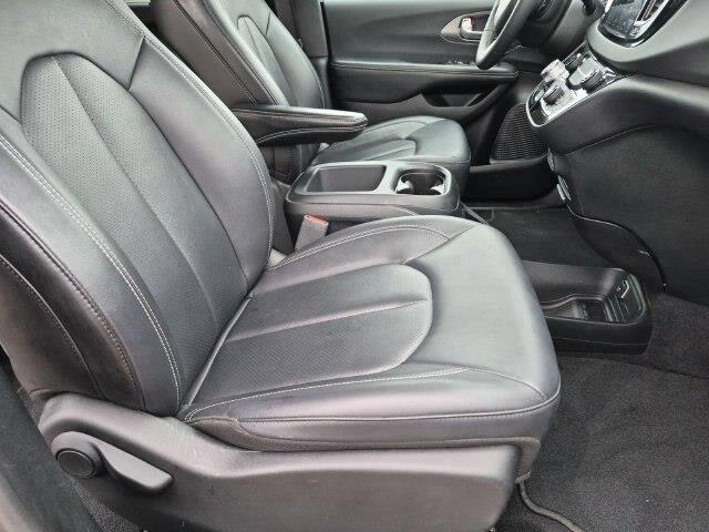 2025 Chrysler Pacifica - $22,868