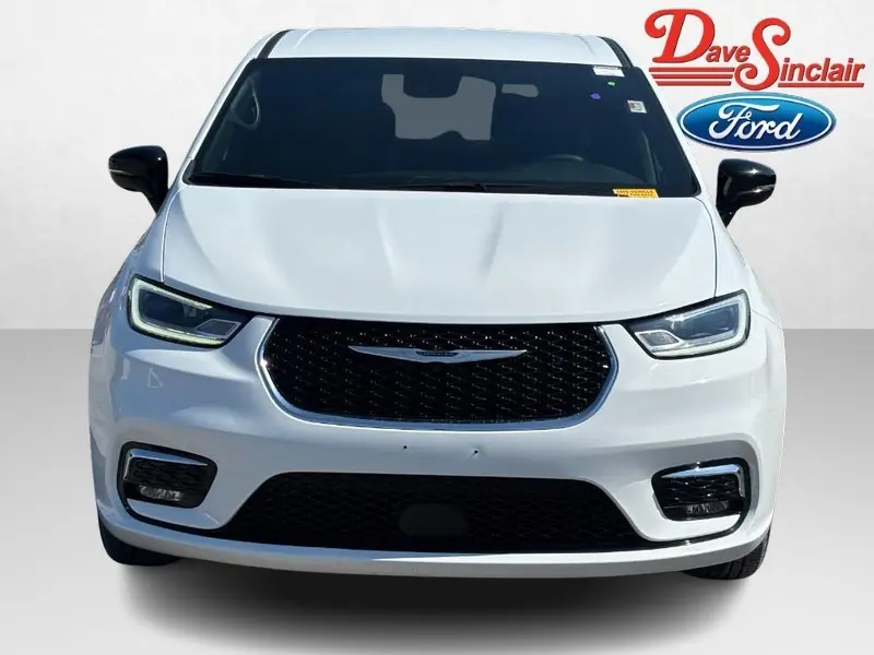 2025 Chrysler Pacifica - $29,999